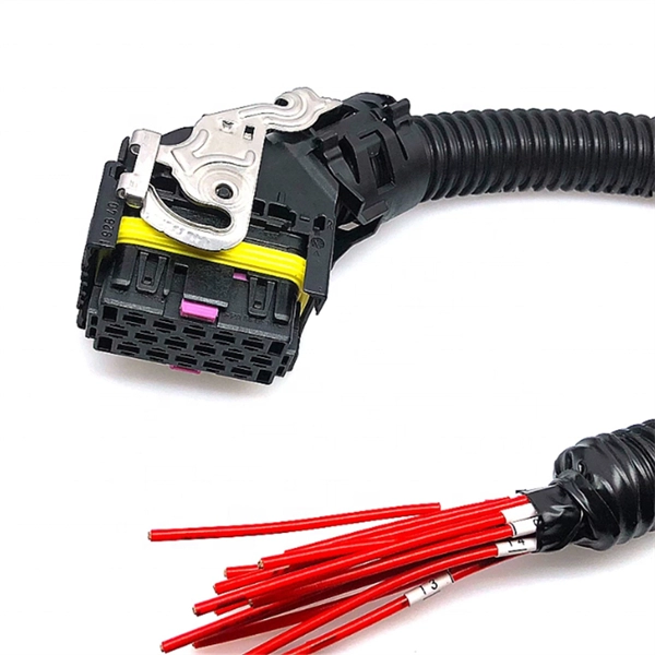What type of patch panel is best for a terminal box 