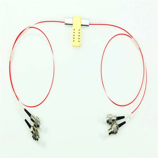 Can low-voltage and high-voltage circuits be connected to the same cable tray 