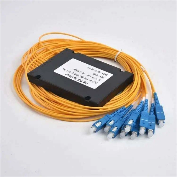Fiber pressure withstand capability of lighting optical cables