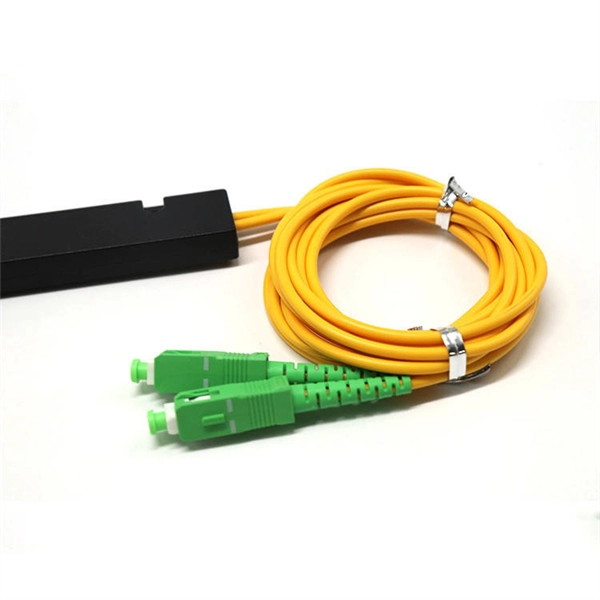 How is optical module communication synchronized 