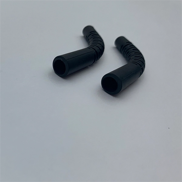 What materials should be used for fully enclosed cable trays 
