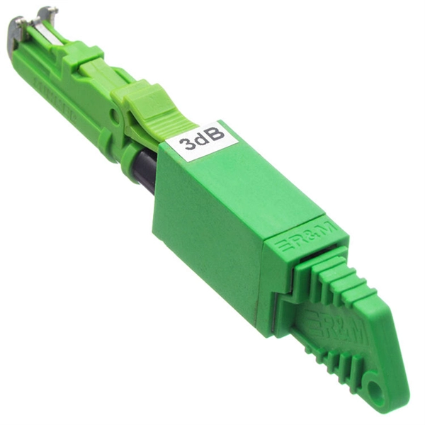 Do industrial distribution boxes use three-phase plugs 